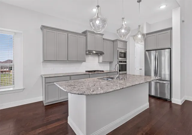 Photo 3 of Sale Pending at 11367 Misty Ridge Dr, Roanoke, TX 76262 | MLS# 21309169 | Listing updated on 2026-07-24