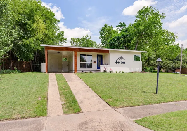 Photo 1 of Single family home for sale at 9795 Twin Creek Cir, Dallas, TX 75228 | MLS# 21308823 | Listing updated on 2026-08-23
