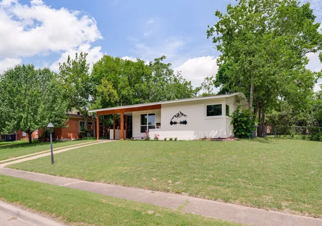 Photo 2 of Single family home for sale at 9795 Twin Creek Cir, Dallas, TX 75228 | MLS# 21308823 | Listing updated on 2026-08-23