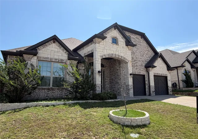 Photo 3 of Sale Pending at 6340 Rockrose Trl, Fort Worth, TX 76123 | MLS# 21313684 | Listing updated on 2026-08-31