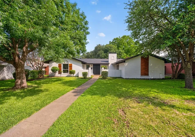 Photo 1 of Single family home for sale at 3919 Ridgeoak Wy, Dallas, TX 75244 | MLS# 21313494 | Listing updated on 2026-08-17
