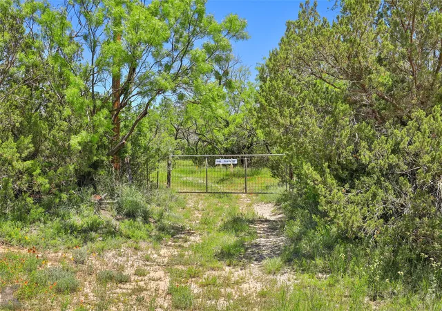 Photo 1 of Land for sale at 4897 Fm 1086, Wingate, TX 79566 | MLS# 21310122 | Listing updated on 2026-08-22
