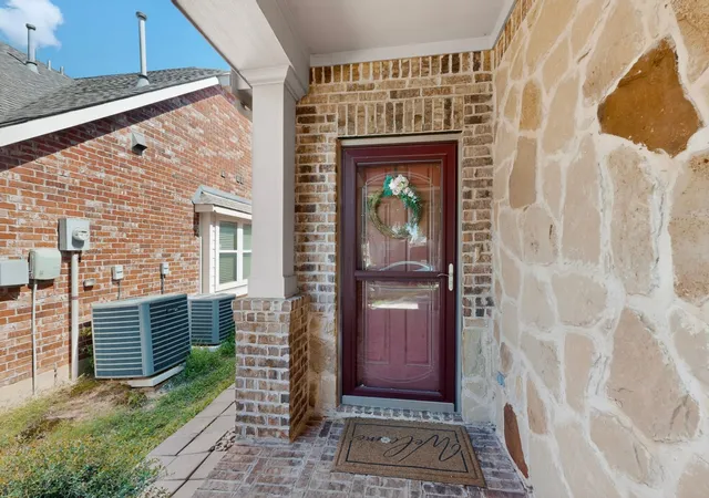Photo 3 of Single family home for sale at 10505 Sexton Dr, Mc Kinney, TX 75072 | MLS# 21294705 | Listing updated on 2026-08-22