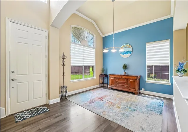 Photo 3 of Townhouse for sale at 6118 Shoal Creek Trl, Garland, TX 75044 | MLS# 21311713 | Listing updated on 2026-08-04