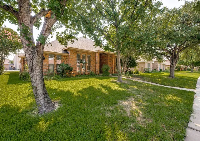 Photo 2 of Sale Pending at 2505 Copper Creek Ln, Carrollton, TX 75006 | MLS# 21310335 | Listing updated on 2026-07-28
