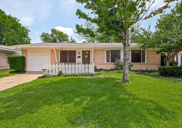Photo 1 of Single family home for sale at 1604 Pleasant Run Rd, Carrollton, TX 75006 | MLS# 21313771 | Listing updated on 2026-08-22