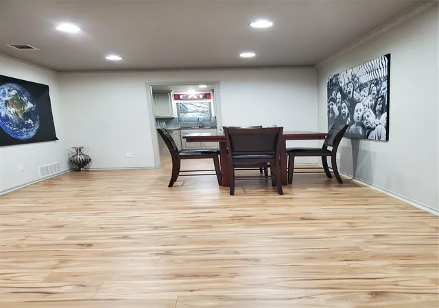 3rd image of 7422-7424 Walling Ln, Dallas, TX 75231 | MLS# 21313474