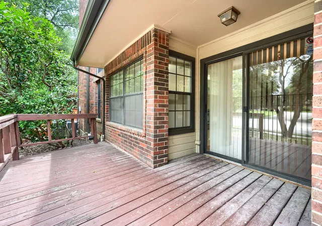 Homes for sale in Irving, TX | 406 Santa Fe Trail, Irving, TX 75063 | Houzeo