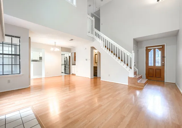 Homes for sale in Irving, TX | 406 Santa Fe Trl #45, Irving, TX 75063 | MLS# 21313687