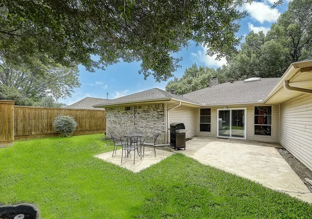 Photo 4 of Single family home for sale at 2225 Stone Creek Dr, Plano, TX 75075 | MLS# 21296278 | Listing updated on 2026-08-24