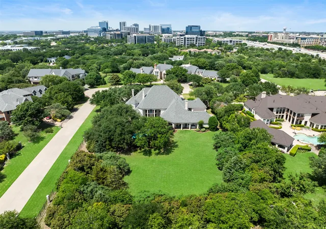 Photo 4 of Single family home for sale at 2025 Creekridge Dr, Frisco, TX 75034 | MLS# 21309491 | Listing updated on 2026-09-03