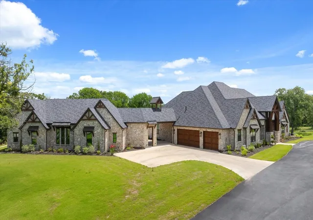 Photo 3 of Mansion for sale at 4101 W Hwy 114, Paradise, TX 76073 | MLS# 21313278 | Listing updated on 2026-08-22