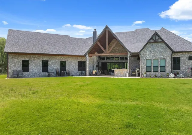 Photo 3 of Single family home for sale at 4101 W Hwy 114, Paradise, TX 76073 | MLS# 21313278 | Listing updated on 2026-08-22