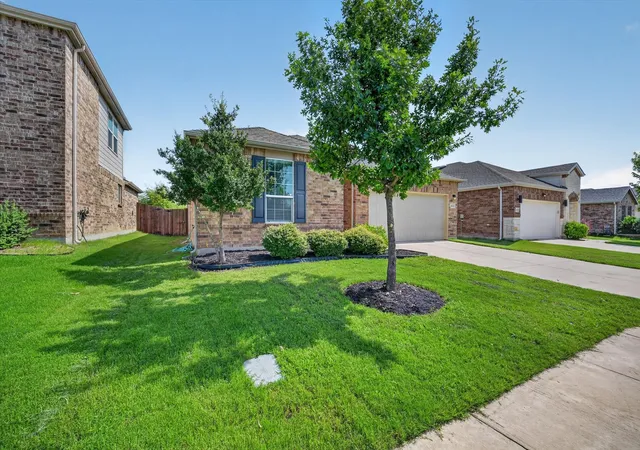 Photo 3 of Single family home for sale at 3113 Adrian Creek Dr, Little Elm, TX 75068 | MLS# 21312945 | Listing updated on 2026-08-26
