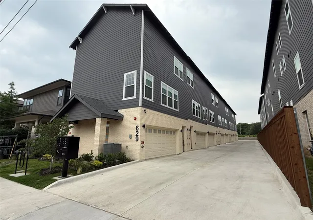 1st image of 629 N Tyler St #101-108, Dallas, TX 75208 | MLS# 21313846