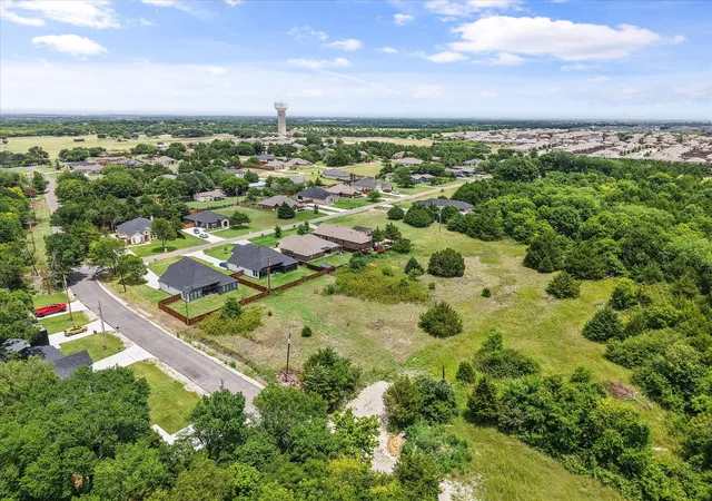 Homes for sale in Glenn Heights, TX | 120 Lakeshore Ln, Glenn Heights, TX 75154 | MLS# 21313849