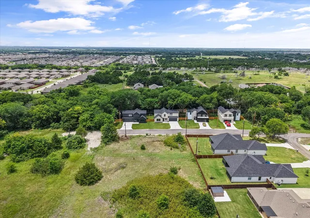 Homes for sale in Glenn Heights, TX | 120 Lakeshore Ln, Glenn Heights, TX 75154 | MLS# 21313849