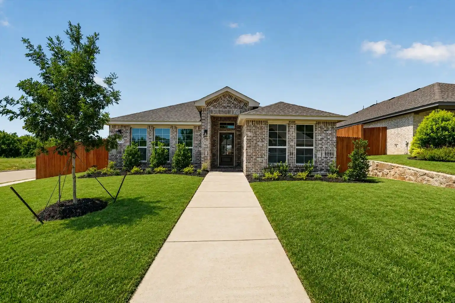 Photo 1 of Single family home for sale at 1422 Quail Creek Dr, Cleburne, TX 76033 | MLS# 21311854 | Listing updated on 2026-10-27