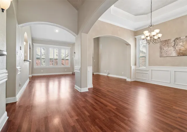 Photo 4 of Single family home for sale at 6411 Tuscany Park Dr, Arlington, TX 76016 | MLS# 21313794 | Listing updated on 2026-08-22