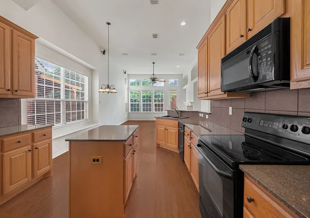 3rd image of 3153 Fox Hollow Dr, Little Elm, TX 75068 | MLS# 21310656