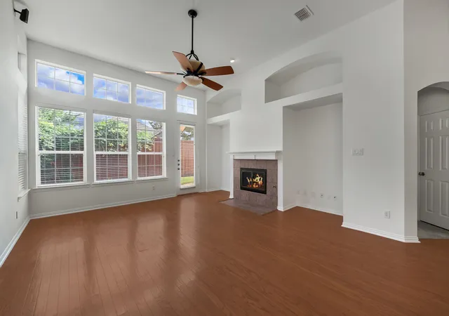 4th image of 3153 Fox Hollow Dr, Little Elm, TX 75068 | MLS# 21310656
