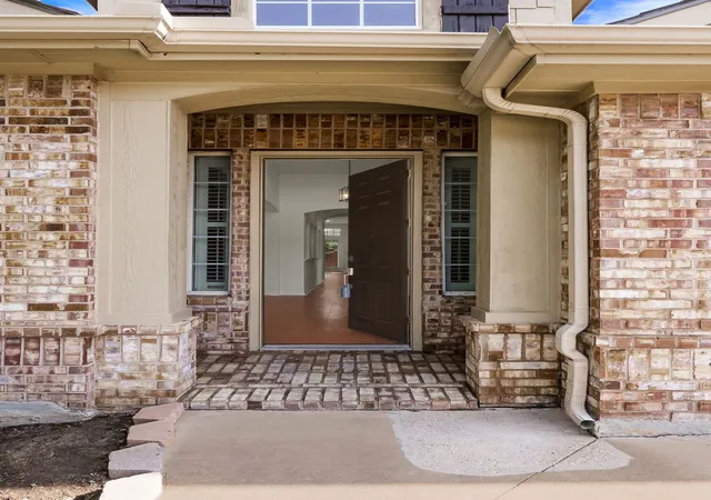5th image of 3153 Fox Hollow Dr, Little Elm, TX 75068 | MLS# 21310656