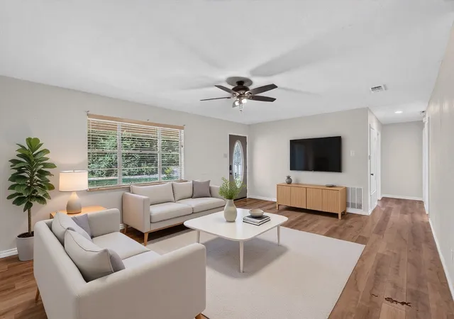 Photo 3 of Single family home for sale at 387 Avenue D, Point, TX 75472 | MLS# 21312291 | Listing updated on 2026-09-18