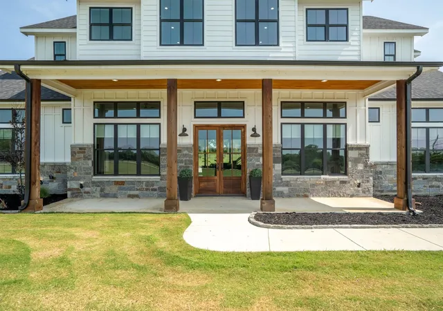 Photo 3 of Mansion for sale at 10652 Fincher Rd, Argyle, TX 76226 | MLS# 21311135 | Listing updated on 2026-09-23