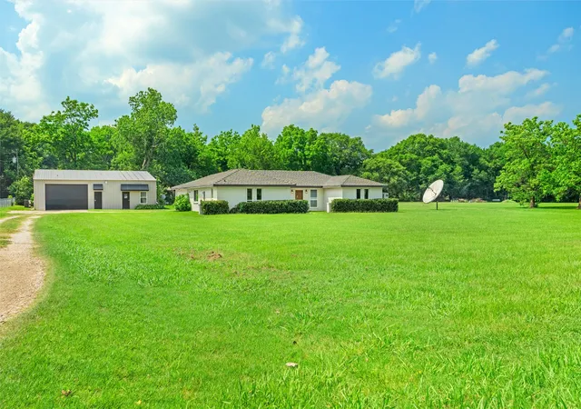 Photo 1 of Sale Pending at 215 Pole Bridge Rd, Seagoville, TX 75159 | MLS# 21304749 | Listing updated on 2026-09-26