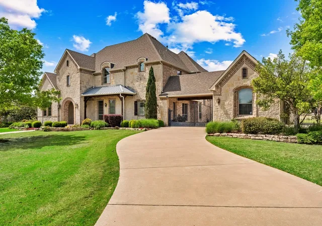 Homes for sale in Mc Lendon Chisholm, TX | 1061 Kingsbridge Ln, Mc Lendon Chisholm, TX 75032 | MLS# 21313895