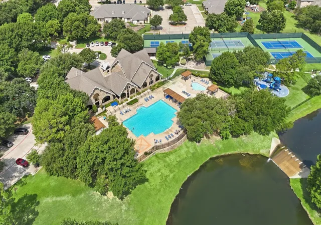 Homes for sale in Flower Mound, TX | 3604 Veronica Dr, Flower Mound, TX 75022 | MLS# 21308692