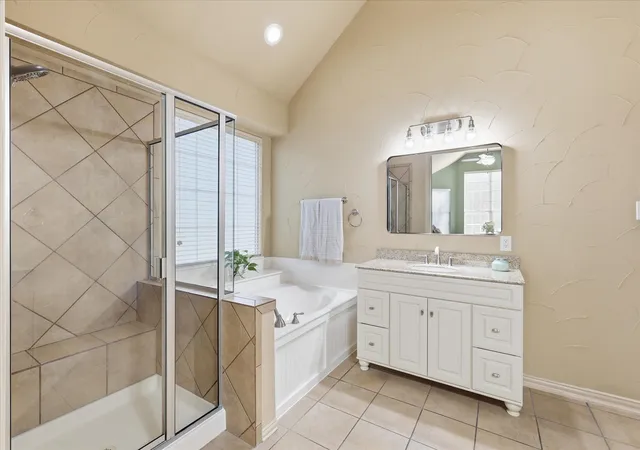 Homes for sale in Flower Mound, TX | 3604 Veronica Dr, Flower Mound, TX 75022 | MLS# 21308692