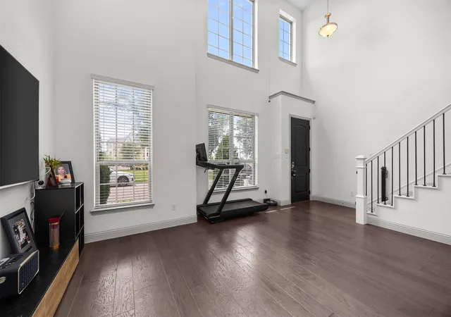 Photo 4 of Condo for sale at 295 Scotia St, Lewisville, TX 75056 | MLS# 21313909 | Listing updated on 2026-09-30