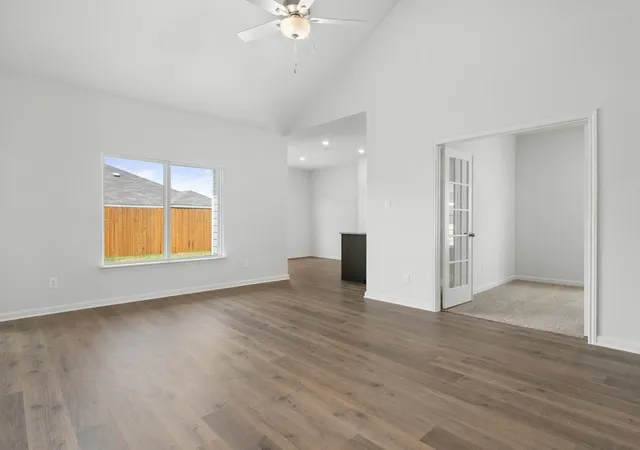 Photo 4 of Sale Pending at 9628 Stranton Dr, Fort Worth, TX 76140 | MLS# 21313913 | Listing updated on 2026-08-25