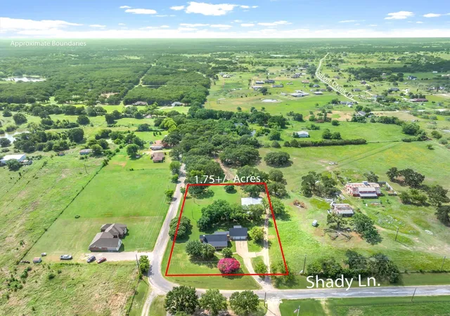 Photo 2 of Single family home for sale at 7871 Shady Ln, Scurry, TX 75158 | MLS# 21311556 | Listing updated on 2026-09-24