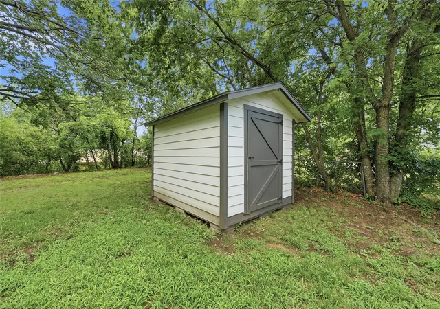 Homes for sale in Denison, TX | 1525 W Woodard St, Denison, TX 75020 | MLS# 21313751