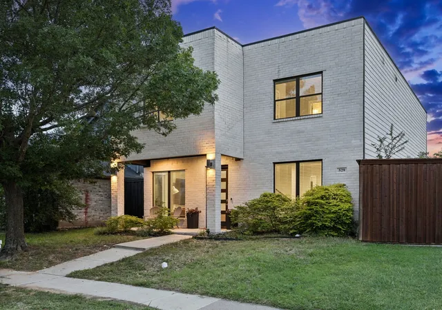 Photo 1 of Single family home for sale at 529 Picketts Dr, Mesquite, TX 75149 | MLS# 21313087 | Listing updated on 2026-08-25