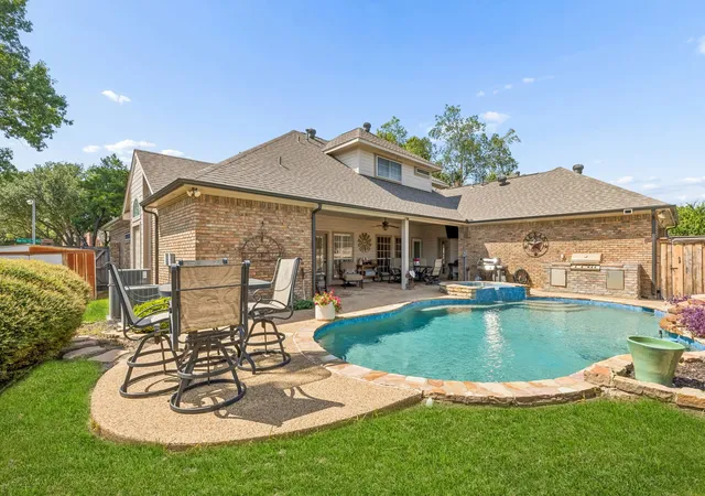 Photo 3 of Single family home for sale at 7112 Harvey, Plano, TX 75025 | MLS# 21309889 | Listing updated on 2026-08-22