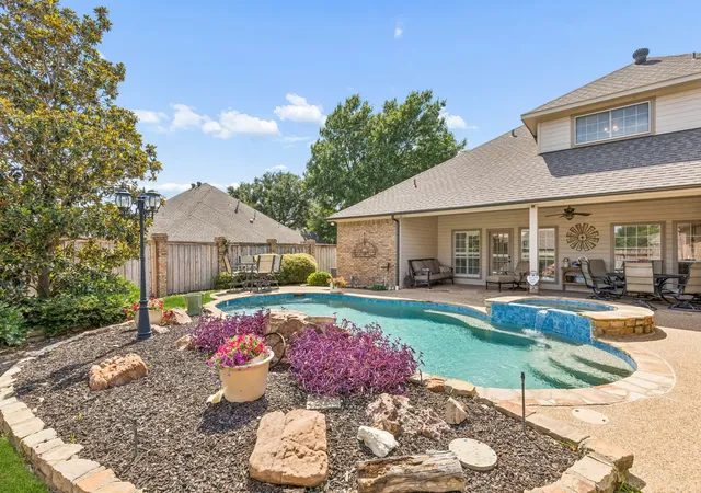Photo 3 of Single family home for sale at 7112 Harvey, Plano, TX 75025 | MLS# 21309889 | Listing updated on 2026-08-22