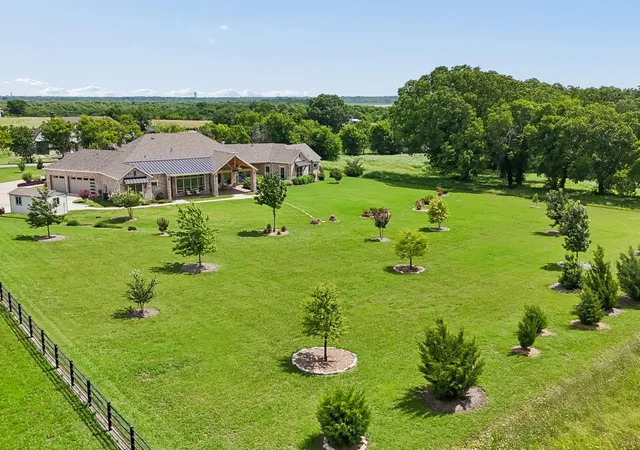Homes for sale in Lucas, TX | 1500 Ford Ln, Lucas, TX 75002 | MLS# 21303283