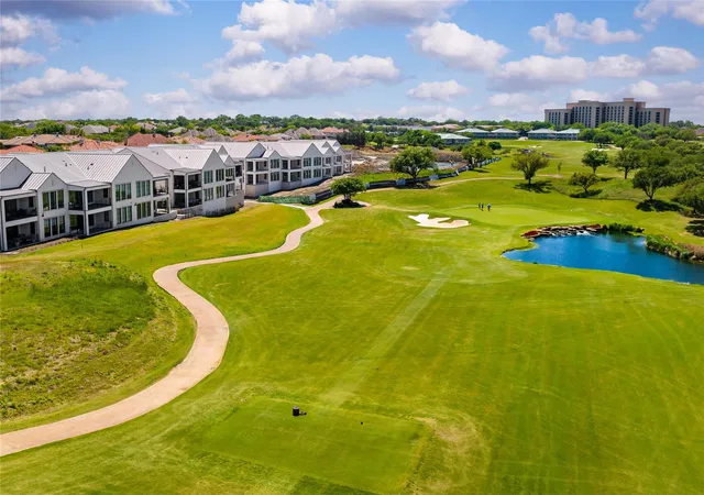 Homes for sale in Irving, TX | 340 N O Connor Ridge Blvd #24, Irving, TX 75038 | MLS# 21313985
