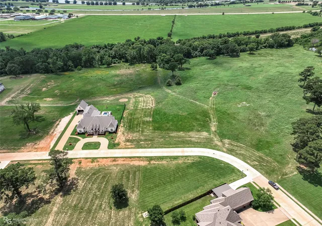 10th image of 218 Sam Willen Dr, Benton, LA 71006 | MLS# 21304620