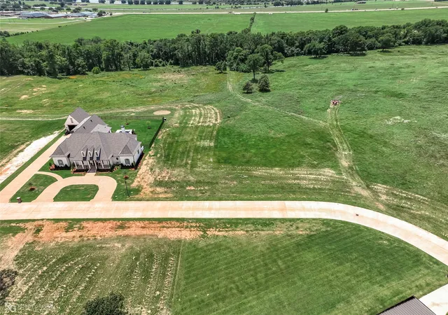 3rd image of 218 Sam Willen Dr, Benton, LA 71006 | MLS# 21304620