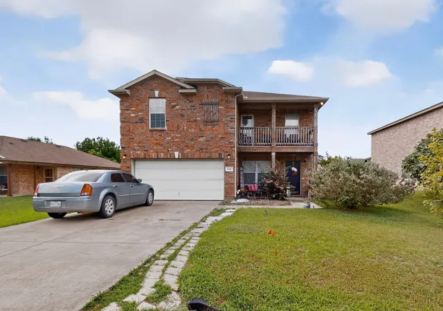 Photo 1 of Single family home for sale at 424 Chatman St, Hutchins, TX 75141 | MLS# 21312472 | Listing updated on 2026-07-14