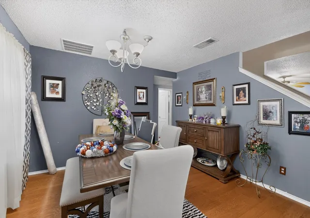 Photo 3 of Single family home for sale at 424 Chatman St, Hutchins, TX 75141 | MLS# 21312472 | Listing updated on 2026-07-14