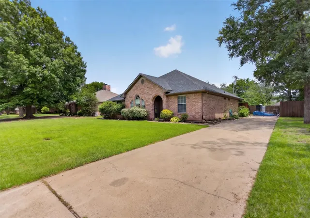Homes for sale in Greenville, TX | 10520 Woodland Dr, Greenville, TX 75402 | MLS# 21313967