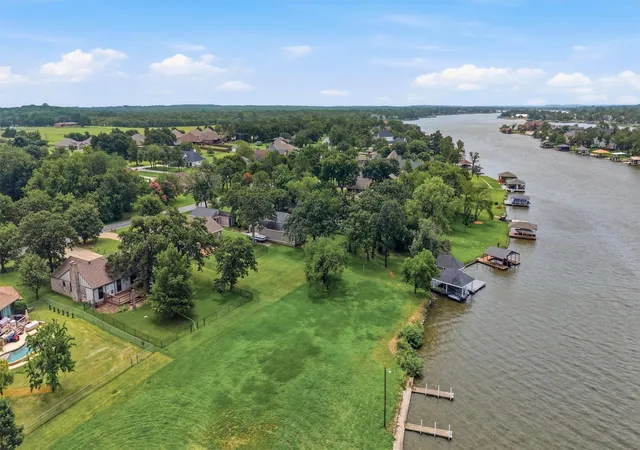 Homes for sale in Lake Kiowa, TX | 1344 Kiowa Dr E, Lake Kiowa, TX 76240 | MLS# 21313930