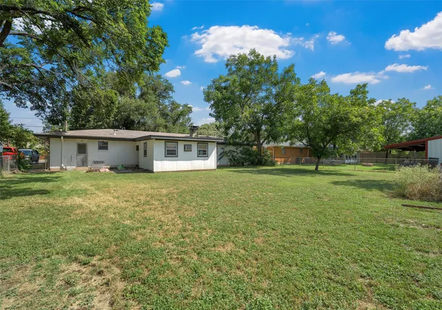 Homes for sale in Mc Gregor, TX | 733 W 5th St, Mc Gregor, TX 76657 | MLS# 21309638