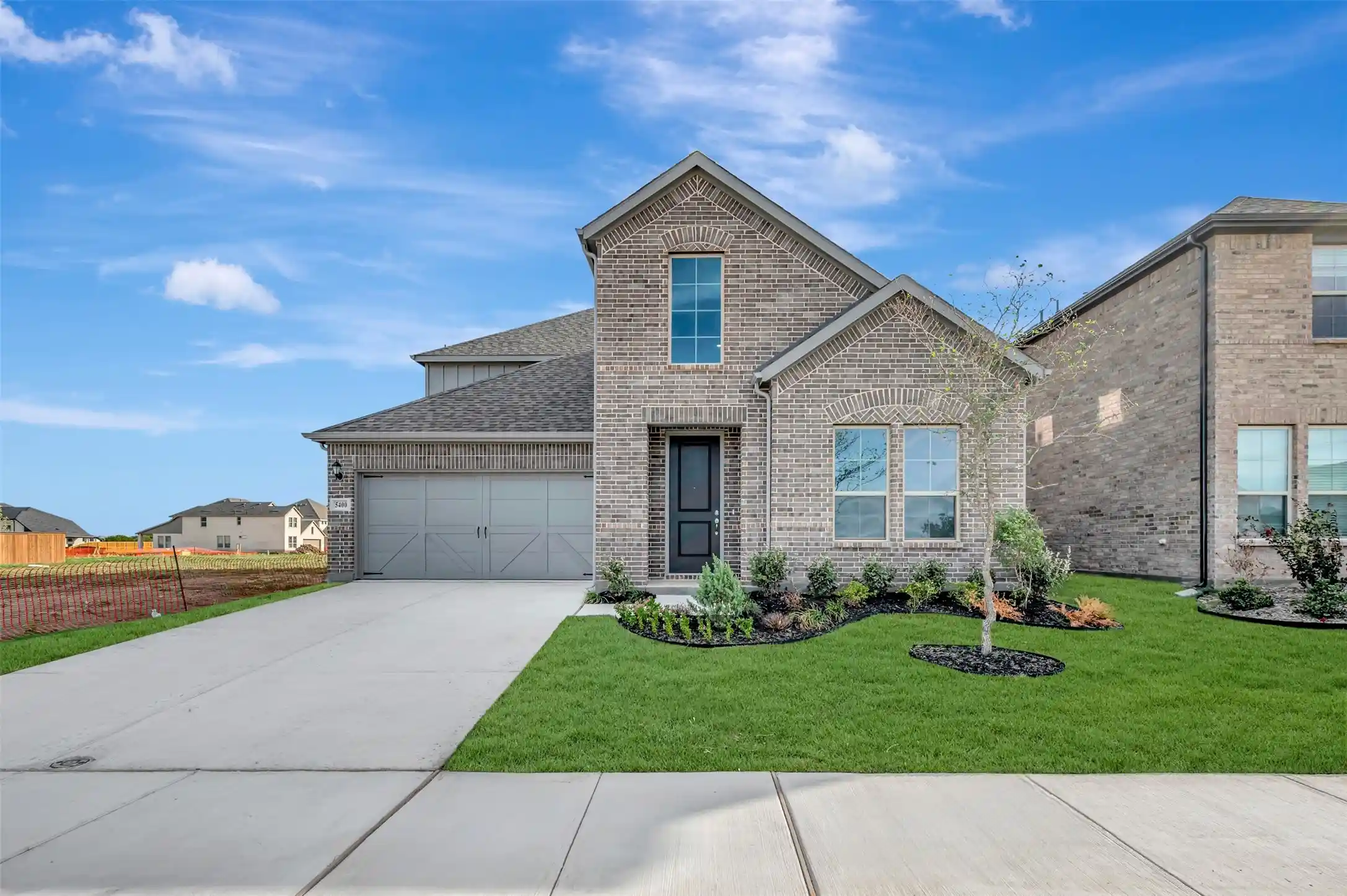 Photo 1 of Single family home for sale at 5400 Magallon Ln, Aubrey, TX 76227 | MLS# 21309224 | Listing updated on 2026-10-25