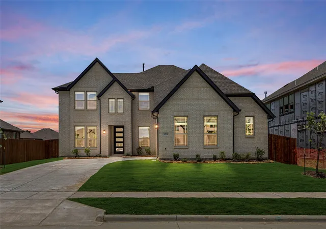 Photo 2 of Single family home for sale at 1251 Wrenwood Ln, Red Oak, TX 75154 | MLS# 21314066 | Listing updated on 2026-08-27
